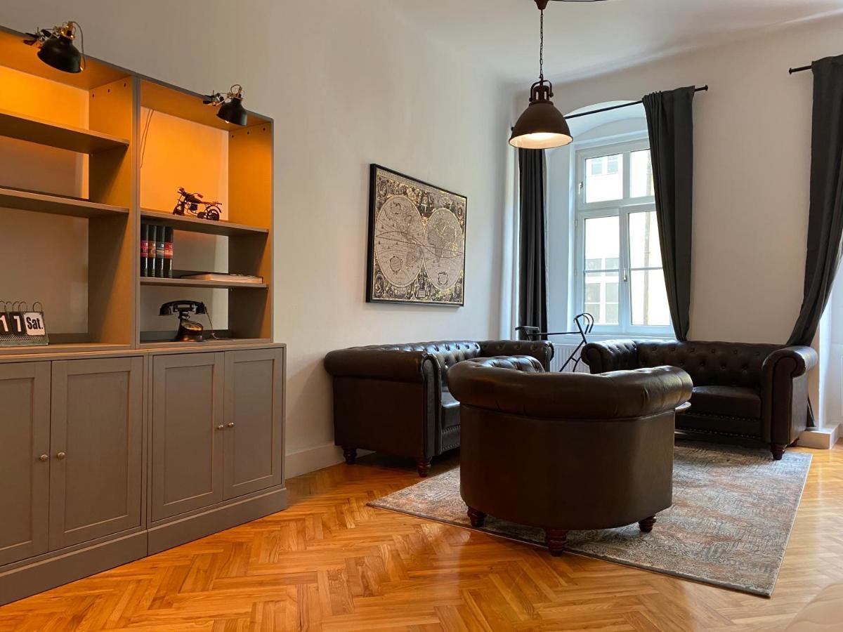 Industrial Apartment Schlossberg Linz Exterior photo