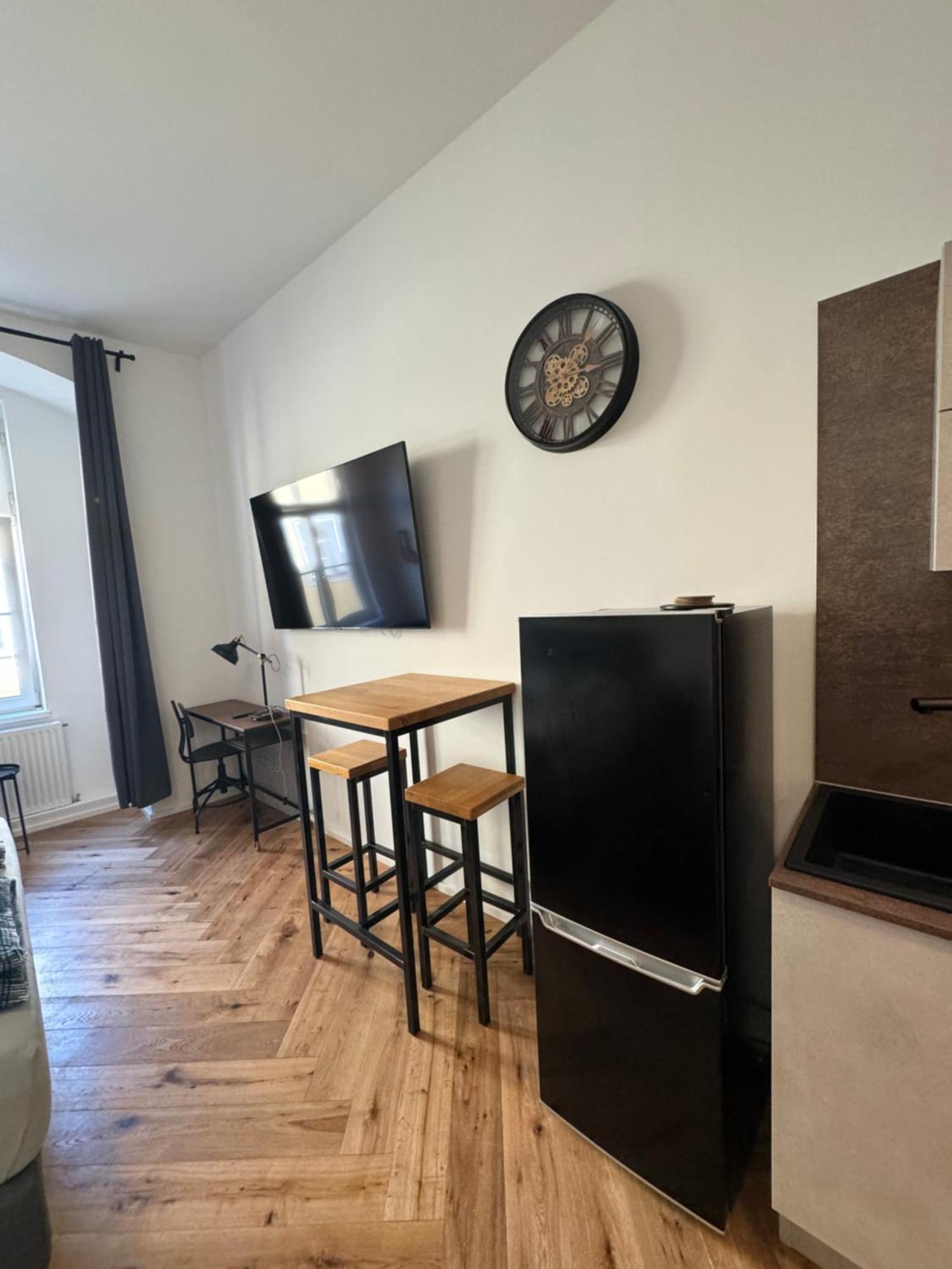 Industrial Apartment Schlossberg Linz Exterior photo