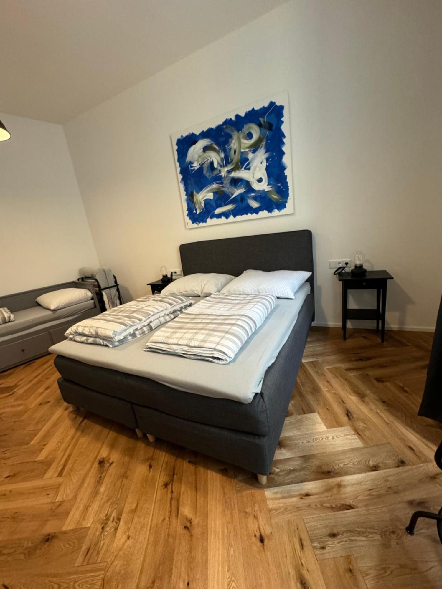 Industrial Apartment Schlossberg Linz Exterior photo